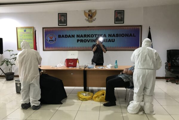 BNN PROVINSI RIAU GELAR SWAB MASSAL BNN PROVINSI RIAU GELAR SWAB MASSAL