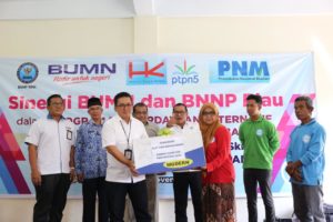 BNNP RIAU KOLABORASI BERSAMA BUMN TERNAMA DI RIAU UNTUK KAMPUNG DALAM BNNP RIAU KOLABORASI BERSAMA BUMN TERNAMA DI RIAU UNTUK KAMPUNG DALAM