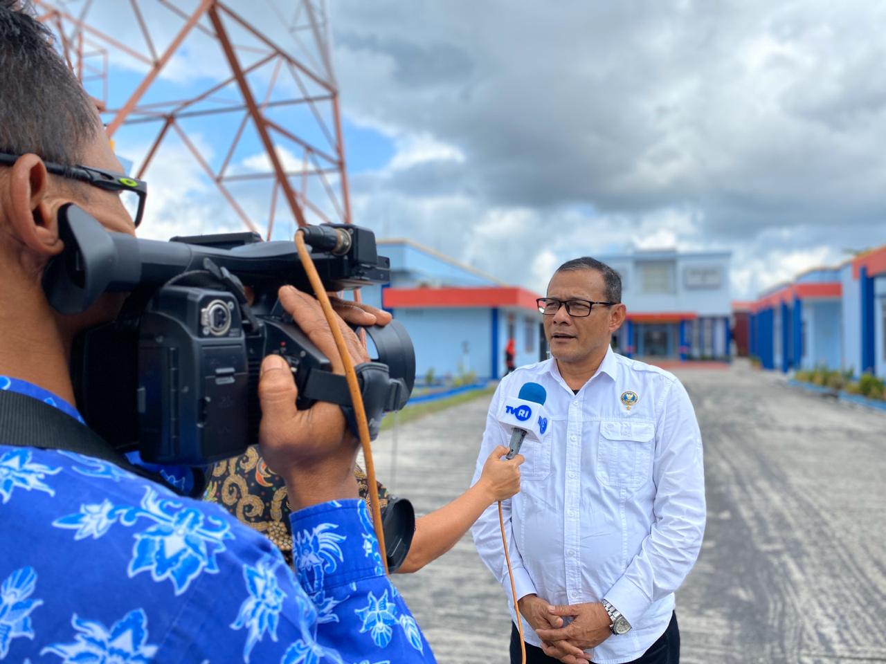 KEPALA BNNP RIAU DATANGI TVRI KEPALA BNNP RIAU DATANGI TVRI