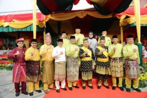UPACARA HARI JADI PROVINSI RIAU KE-62 DISELIMUTI KABUT ASAP