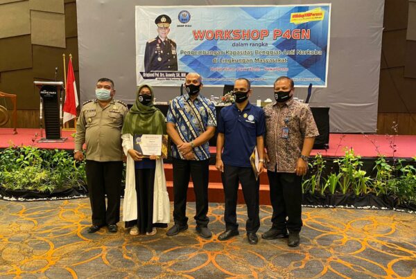 WORKSHOP P4GN DALAM RANGKA PENGEMBANGAN KAPASITAS PENGGIAT ANTI NARKOBA DI LINGKUNGAN MASYARAKAT WORKSHOP P4GN DALAM RANGKA PENGEMBANGAN KAPASITAS PENGGIAT ANTI NARKOBA DI LINGKUNGAN MASYARAKAT
