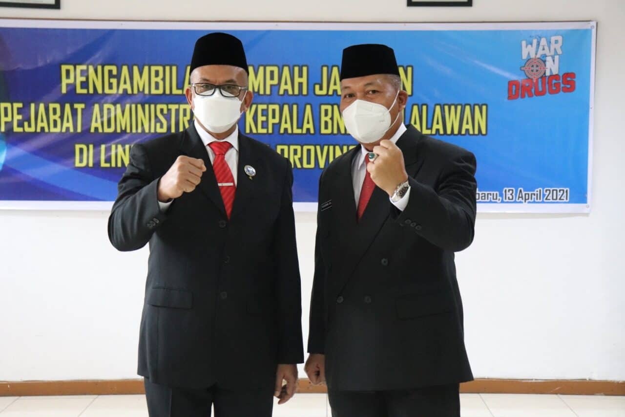 KEPALA BNN PROVINSI RIAU MELANTIK KEPALA BARU BNN KABUPATEN PELALAWAN KEPALA BNN PROVINSI RIAU MELANTIK KEPALA BARU BNN KABUPATEN PELALAWAN