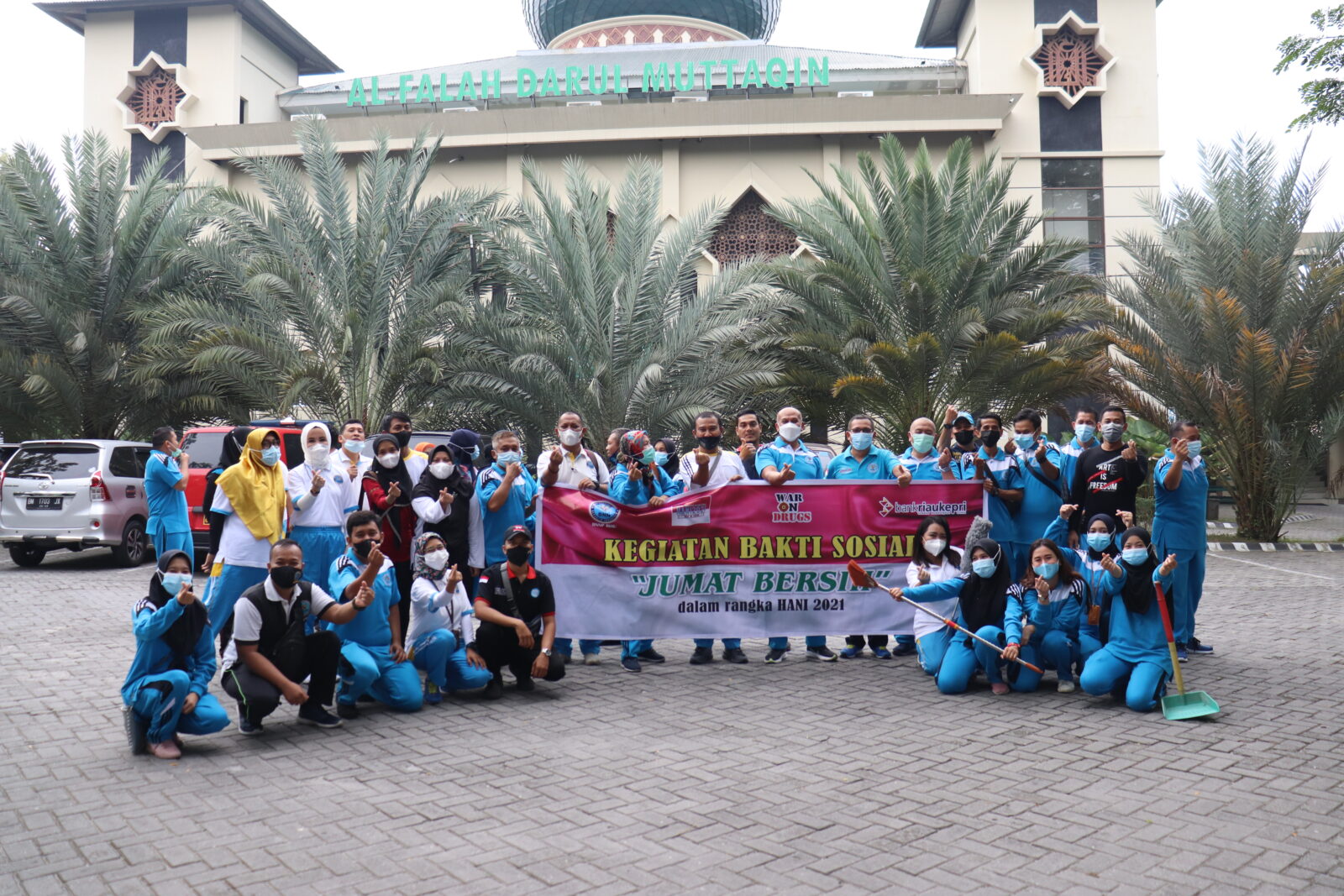 JUM’AT BERSIH BNNP RIAU MERIAHKAN PRA HANI 2021 JUM’AT BERSIH BNNP RIAU MERIAHKAN PRA HANI 2021