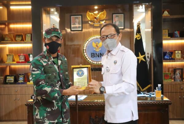 SIAP WAR ON DRUGS, SINERGI BNNP RIAU DAN KOREM 031 WIRABIMA