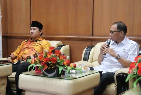 KEPALA BNNP RIAU MELAKUKAN KUNJUNGAN SILATURAHMI KE DPRD PROVINSI RIAU