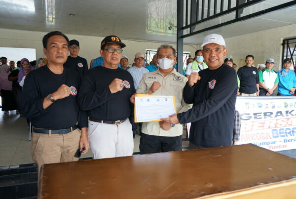 Semarakan Pra HANI 2022 Di Riau, BNNP RIAU Gelar Deklarasi Bersama Kampar Bersinar (Bersih Narkoba) Semarakan Pra HANI 2022 Di Riau, BNNP RIAU Gelar Deklarasi Bersama Kampar Bersinar (Bersih Narkoba)