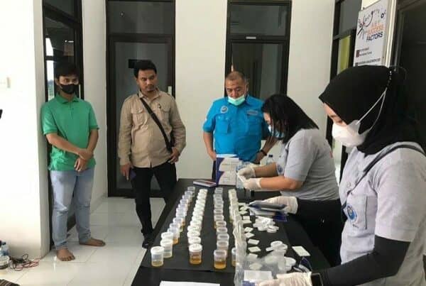 BNN Provinsi Riau Gelar Tes Urine Karyawan PT. Inti Indo Sawit Subur