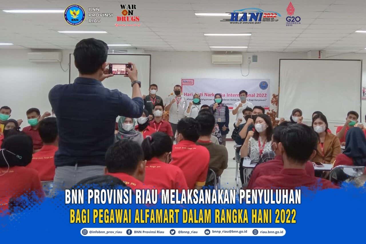 PENYULUHAN BAHAYA NARKOBA KEPADA KARYAWAN ALFAMART CABANG PEKANBARU PENYULUHAN BAHAYA NARKOBA KEPADA KARYAWAN ALFAMART CABANG PEKANBARU