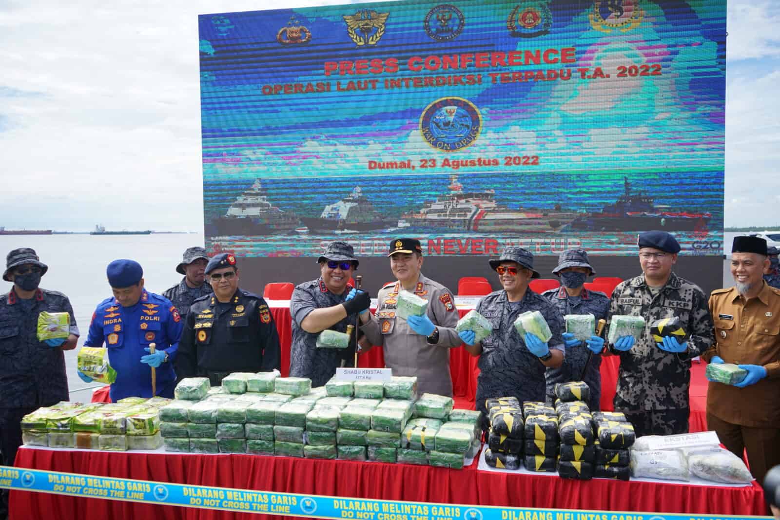 Operasi Laut Interdiksi Terpadu 2022 Tuntas, Penutupan dilaksanakan di Dumai Riau. Operasi Laut Interdiksi Terpadu 2022 Tuntas, Penutupan dilaksanakan di Dumai Riau.