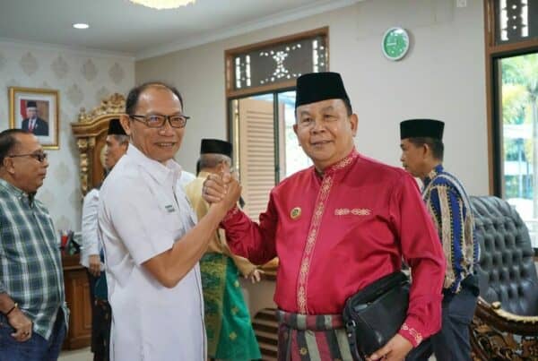 KEPALA BNN PROVINSI RIAU MELAKUKAN KUNJUNGAN SILATURAHMI KE LEMBAGA ADAT MELAYU RIAU