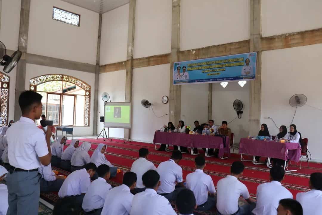 PENYULUHAN DAN SOSIALISASI P4GN DAN PREKURSOR NARKOTIKA DI KABUPATEN KAMPAR PENYULUHAN DAN SOSIALISASI P4GN DAN PREKURSOR NARKOTIKA DI KABUPATEN KAMPAR