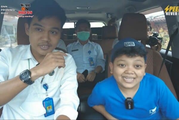 Megi Irawan Ikut memeriahkan Gema Anti Narkotika bersama BNNP Riau