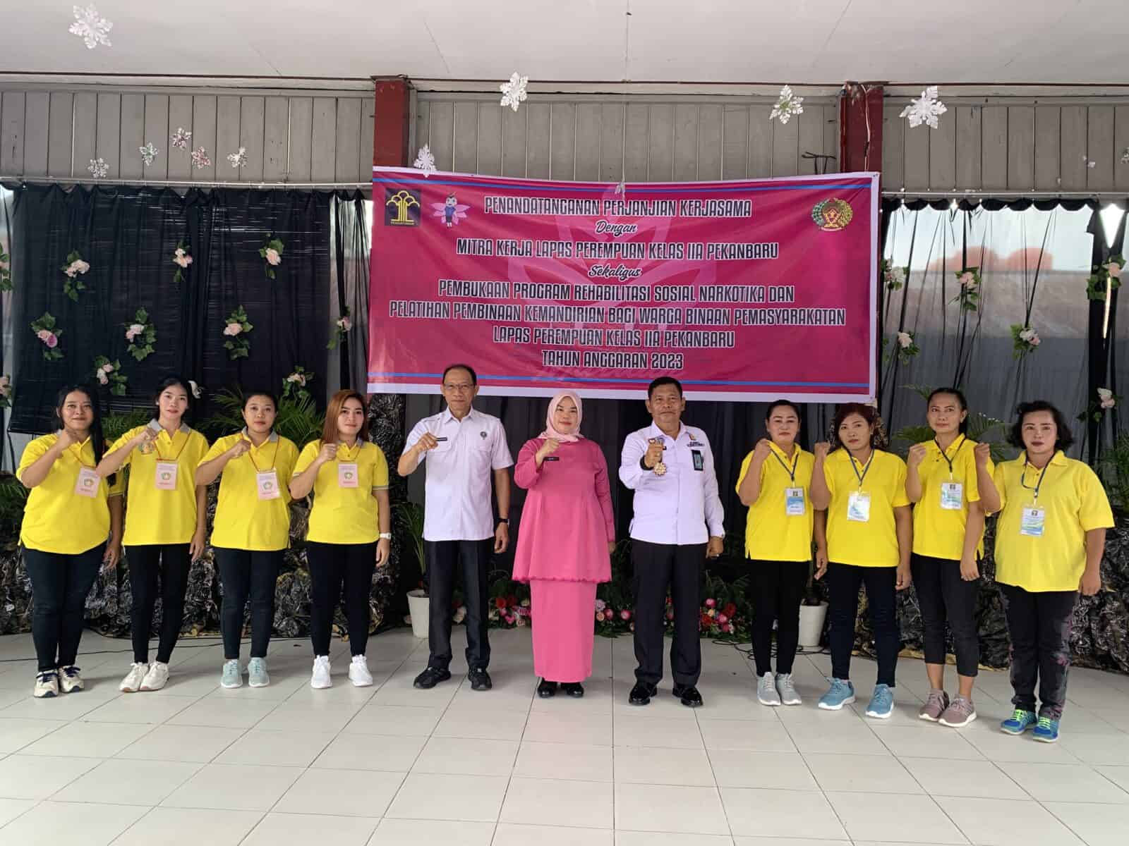 BNN PROVINSI RIAU BERSAMA LAPERRU SIAP SUKSESKAN PROGRAM REHABILITASI SOSIAL NARKOTIKA TAHUN 2023 BNN PROVINSI RIAU BERSAMA LAPERRU SIAP SUKSESKAN PROGRAM REHABILITASI SOSIAL NARKOTIKA TAHUN 2023
