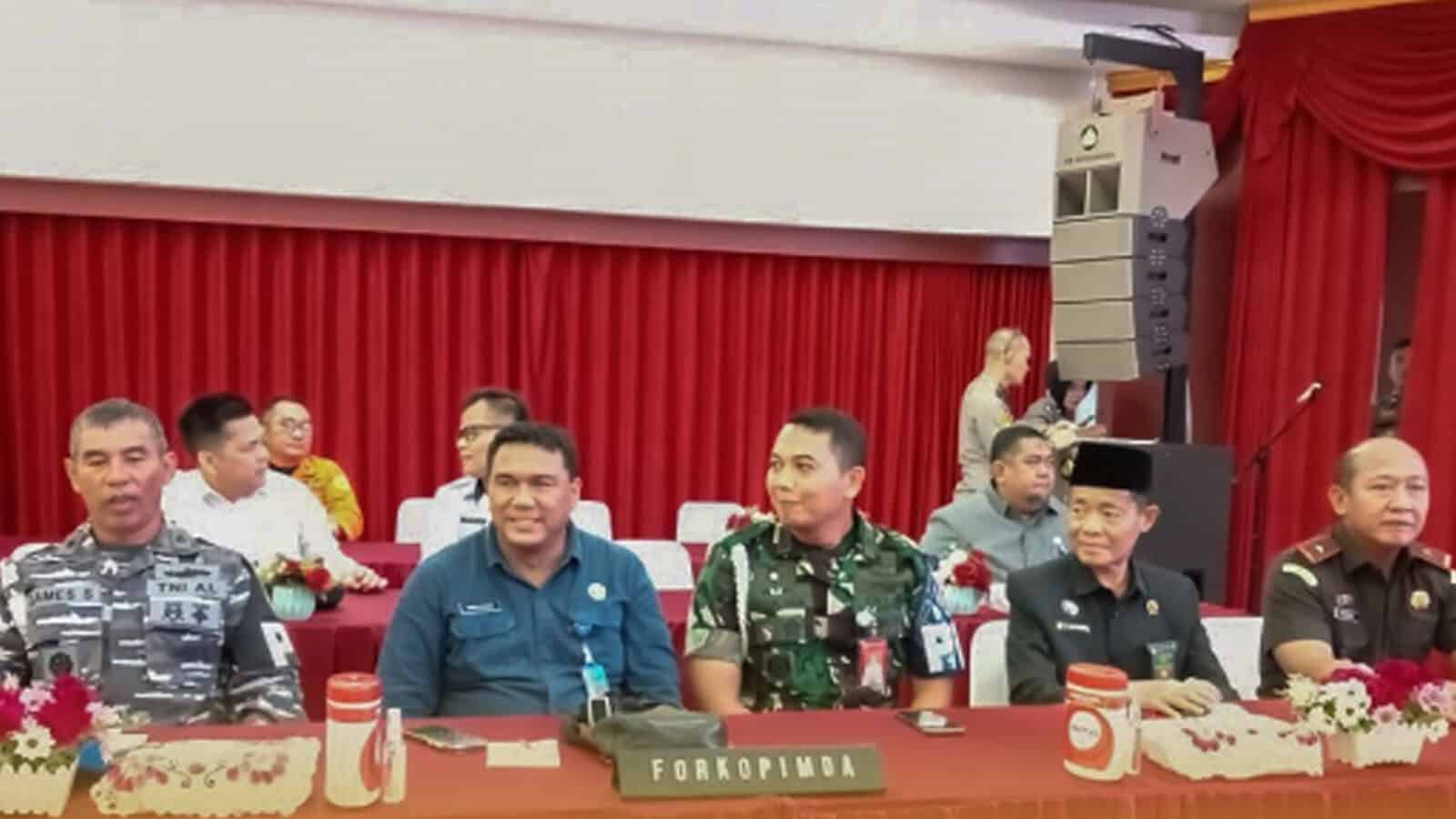 RAPAT KOORDINASI LINTAS SEKTORAL DALAM KESIAPAN MENGHADAPI IDUL FITRI 1444 H RAPAT KORDINASI LINTAS SEKTORAL DALAM KESIAPAN MENGHADAPI IDUL FITRI 1444 H