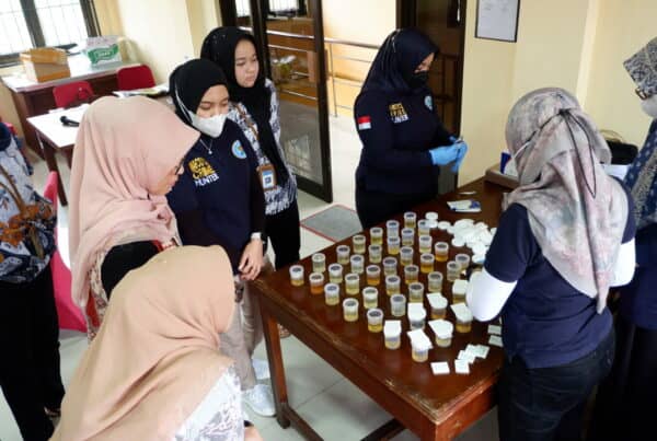 BNN Provinsi Riau Menyelenggarakan Deteksi Dini Tes Urine untuk Pegawai Balai Guru Penggerak demi Mendukung Program P4GN