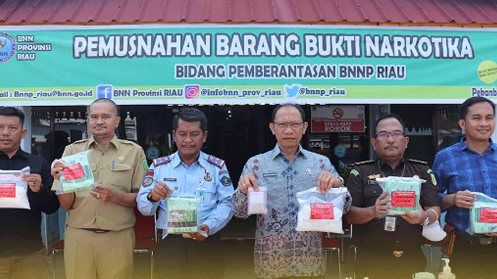 Operasi Sukses! BNN Provinsi Riau Pemusnahkan 5 Kg Sabu dan 430 Butir Ekstasi untuk Berantas Peredaran Narkotika