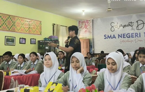 BNN Provinsi Riau Sosialisasi P4GN di SMA Negeri 1 Minas